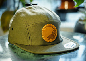 Nokamüts jõeforelliga (5-panel)